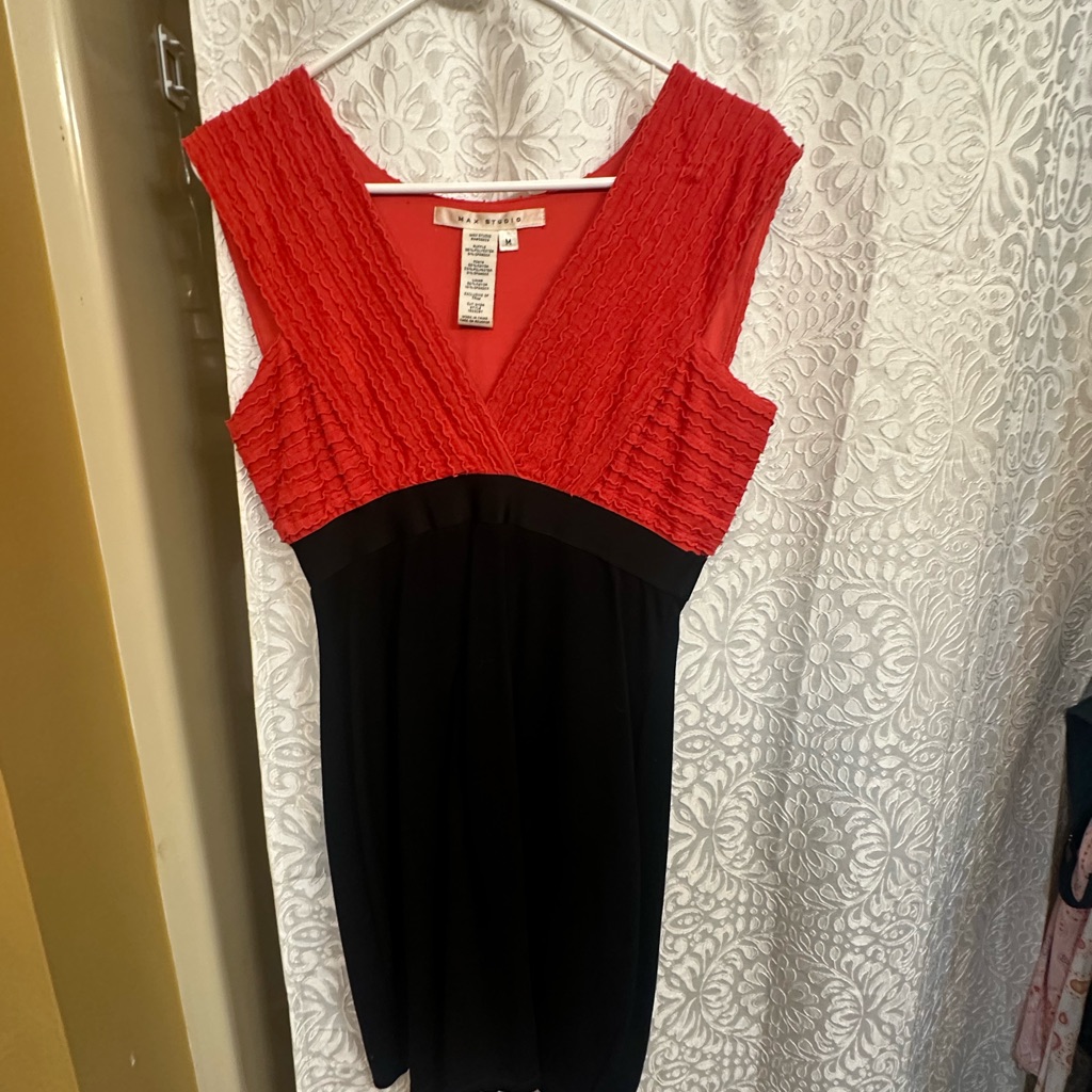 Max Studio Red And Black Dress Size M